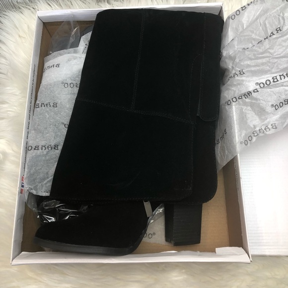 Over the knee black boots - Picture 5 of 5